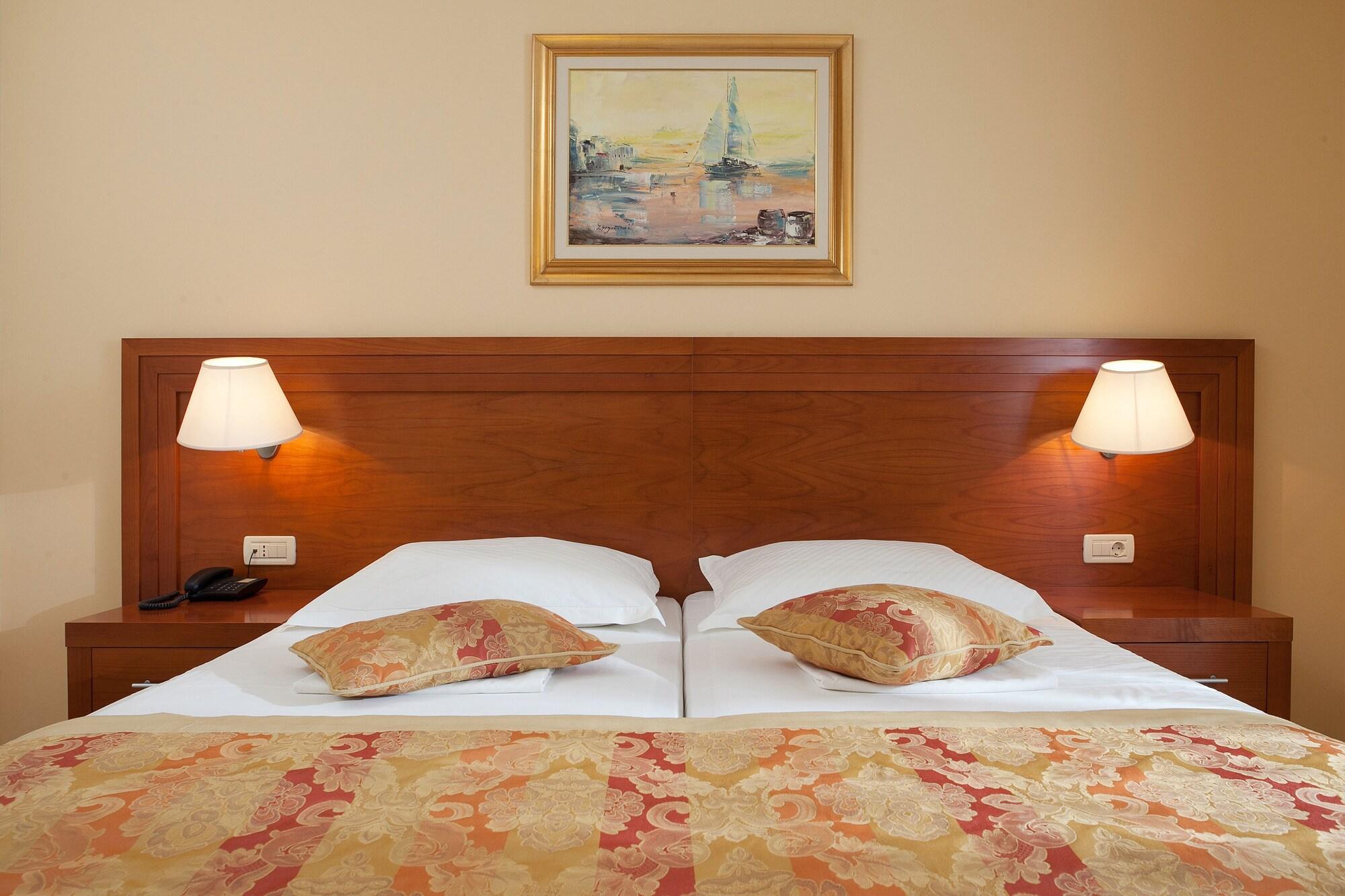 Hotel Bella Vista Drvenik  Eksteriør billede