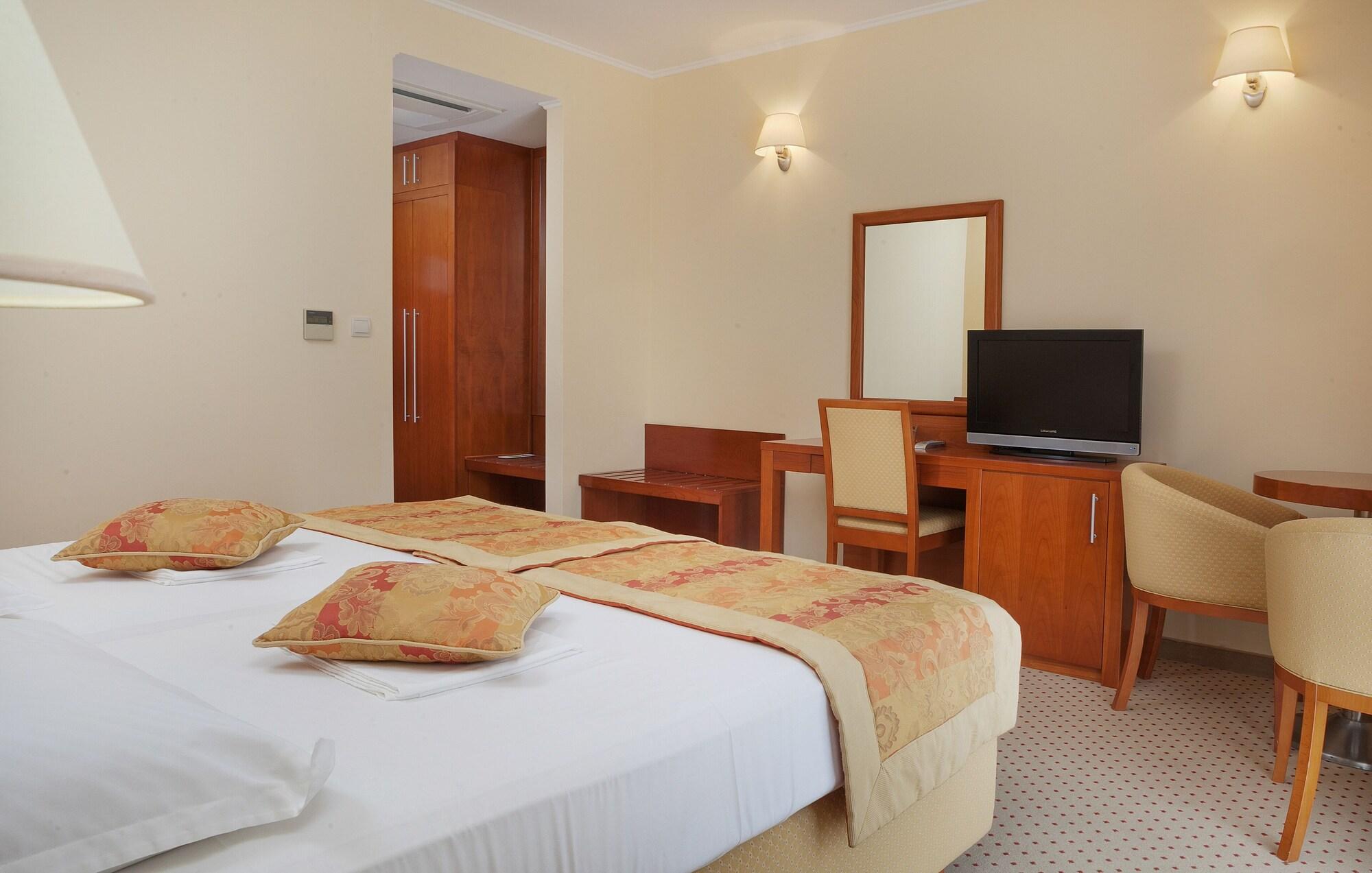 Hotel Bella Vista Drvenik  Eksteriør billede